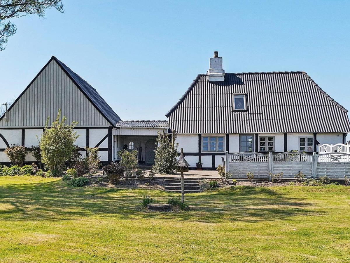 4 Person Holiday Home In Tranek R Tranekær 외부 사진